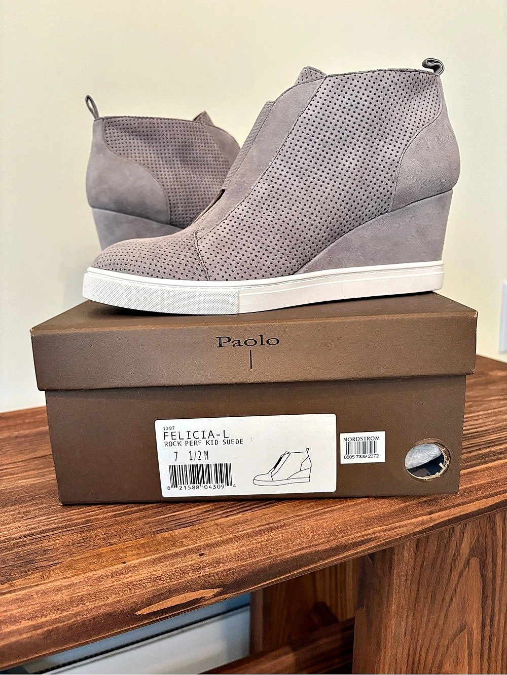 Linea Paolo Felicia-L Women's Wedge Sneakers in Gray US 7.5 NIB